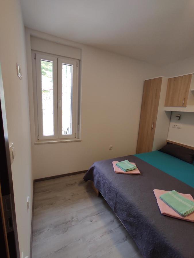 Apartment Ravnice Omiš Kültér fotó