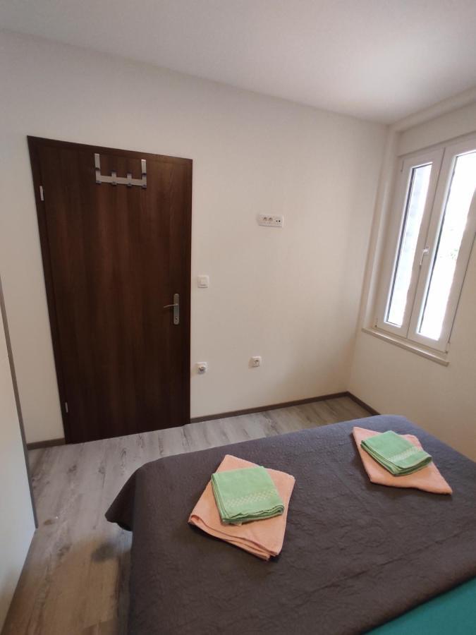 Apartment Ravnice Omiš Kültér fotó
