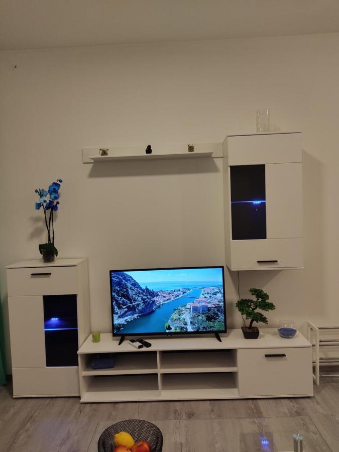 Apartment Ravnice Omiš Kültér fotó